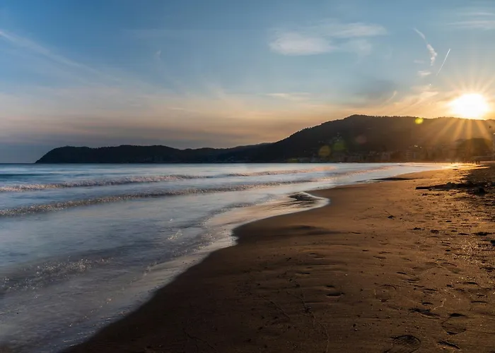 아파트 Al Numero 6, Trilocale Luminoso E Accogliente A Pochi Passi Dal Mare
