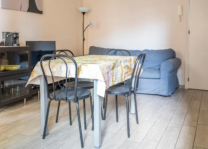 Al Numero 6, Trilocale Luminoso E Accogliente A Pochi Passi Dal Mare Apartman